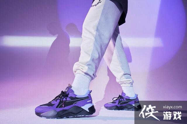 �����ջ���14���״��������� �¿��˶�Ь���ʷǷ�