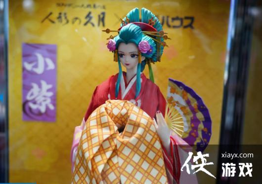 ����������������ɫС�Ϻͷ����ι��� ���»���������˫