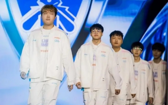 ��lol��s13�ܾ�����ǿ����һ��