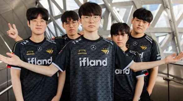 ��lol��s13�ܾ�����ǿ����һ��