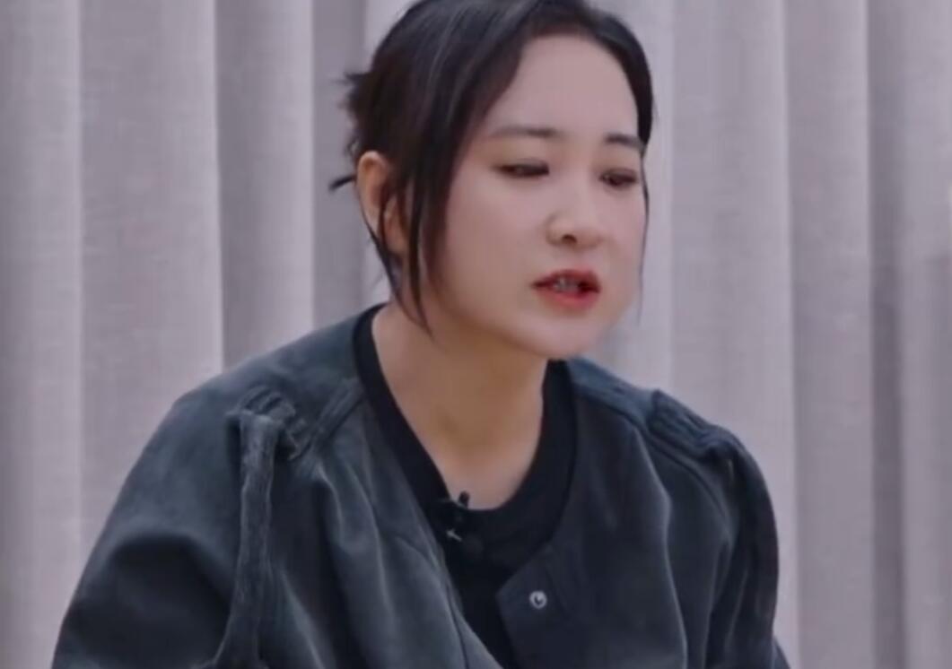 贾玲说拍《你好李焕英》时伤透了心 有七部作品待播 贾玲说拍《你好李焕英》时伤透了心 有七部作品待播