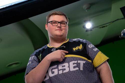 Ů���°�������ʲô��