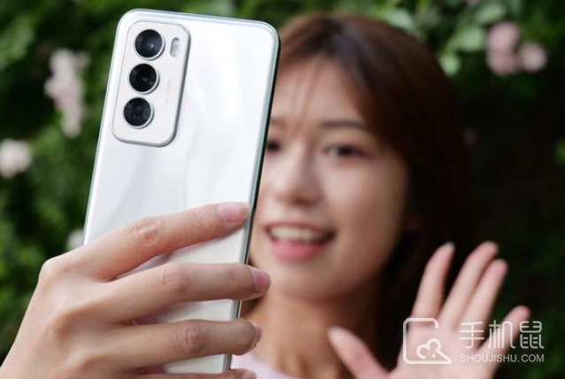 OPPO Reno12ô