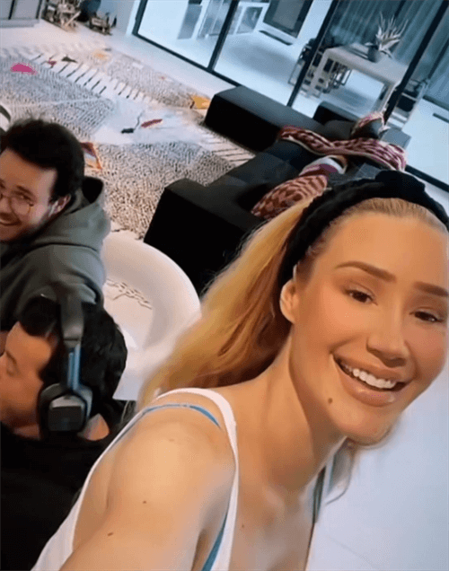MOTHERֵԽŲIGGY