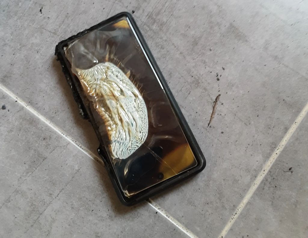 �ȸ�ǿ�Ƹ�����δѹ�������������һ Pixel 6a �ֻ��û���������ʱ��