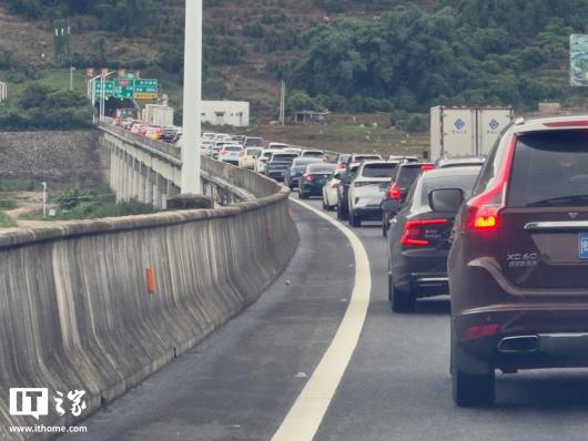 2025 ����������ںϲ� 10 �� 1 ���� 8 �շżٰ��죬����������С�ͳ����п����������ͨ������