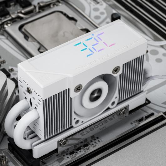 固态硬盘也要数显风冷,利民推出 HR-10 2280 PRO Digital 主动式 M.2 散热器