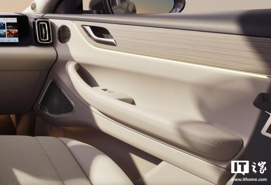 ������;�Ǽ�Ԫ E05 ���ι�ͼ���������öԳ���ƣ��丱����