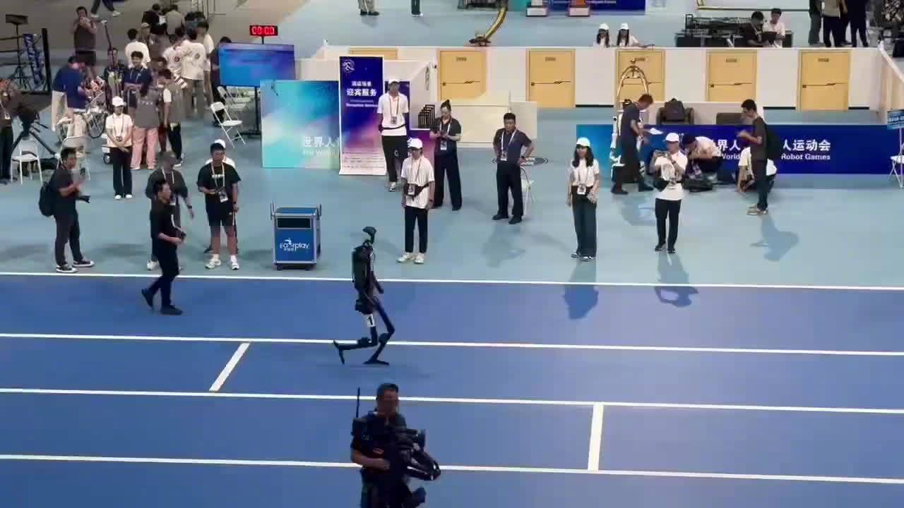 2025 �������λ������˶��᣺�������� 1500 ���ﾶ������ 1 ���һ��