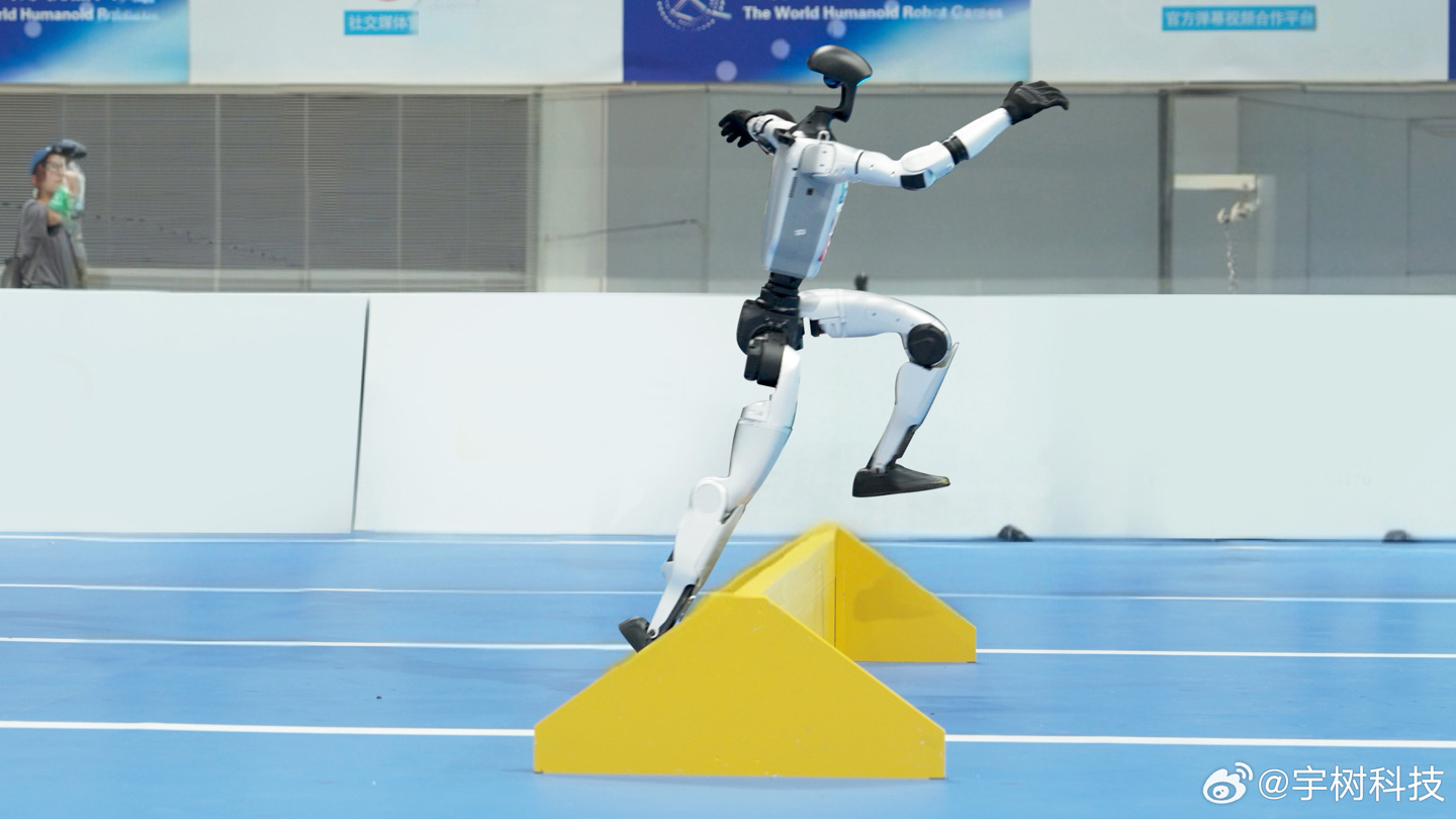 �����Ƽ� 100 ���ϰ�����ժ���ƣ�G1 ���λ����˶�ڳɼ� 33.71 ��