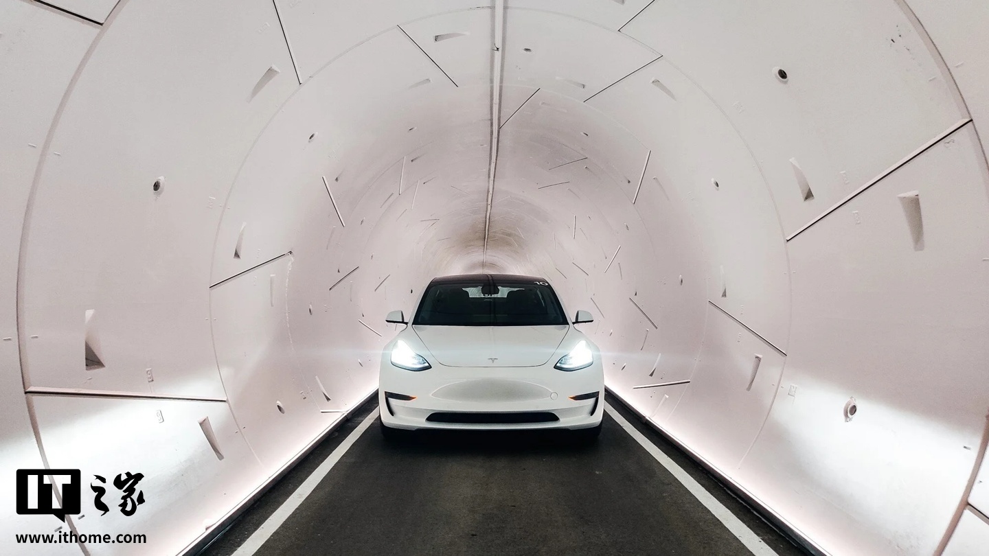 ��˹������������˾���������ڲ�����˹�� FSD�����谲ȫ��ʻԱ��ʱ��ʱ���ӹ�