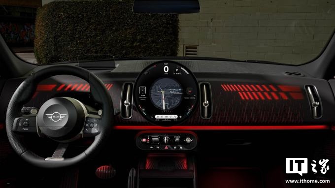  37.88 ԪMINI JCW COUNTRYMAN  2.1 Ԫ