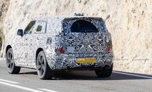 方正“小硬汉”:路虎卫士 Sport 纯电版 SUV 原型曝光 方正“小硬汉”:路虎卫士 Sport 纯电版 SUV 原型曝光