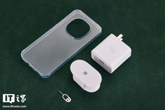 OPPO A6 Pro �ֻ�ʵ�ģ�����С�������콢��խ�ڱ�