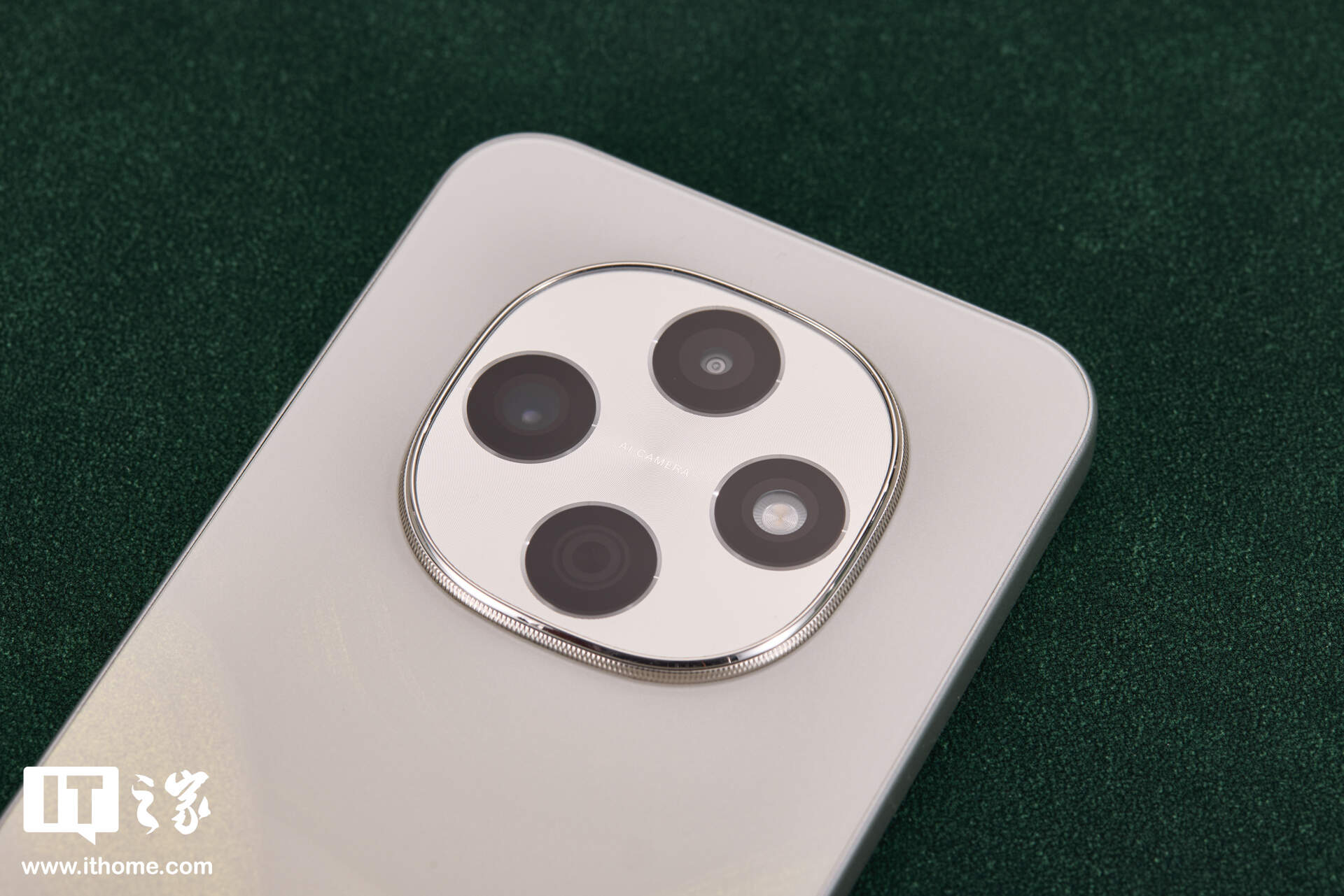 OPPO A6 Pro �ֻ�ʵ�ģ�����С�������콢��խ�ڱ�