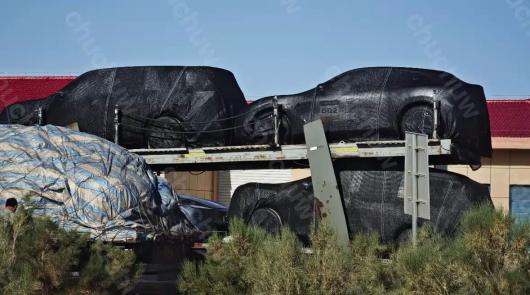 小米“昆仑”增程 SUV 谍照曝光,首次与 YU7 同框 小米“昆仑”增程 SUV 谍照曝光,首次与 YU7 同框