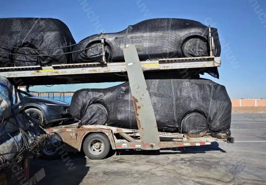 小米“昆仑”增程 SUV 谍照曝光,首次与 YU7 同框 小米“昆仑”增程 SUV 谍照曝光,首次与 YU7 同框