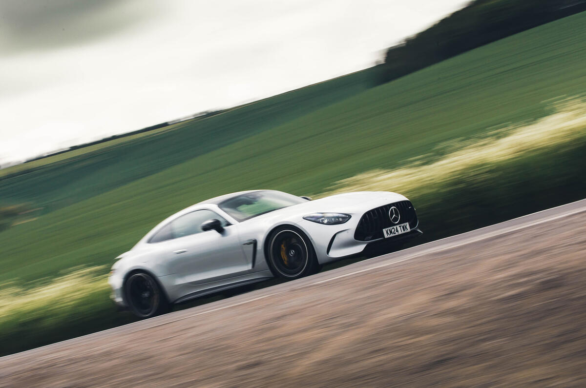 ÷����˹ - AMG ��̽�� GT ˫�Ž��ܵ綯�棬������֤��Ͷ�ʺ�����