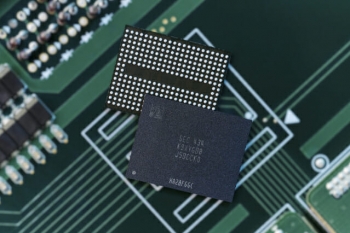 ȱݵ⣬Ϣ V9 QLC NAND  2026 ϰ