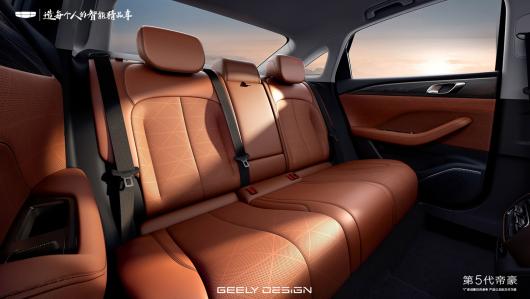 吉利第 5 代帝豪内饰公布:质感升级,全新布局 + 水晶档杆 吉利第 5 代帝豪内饰公布:质感升级,全新布局 + 水晶档杆