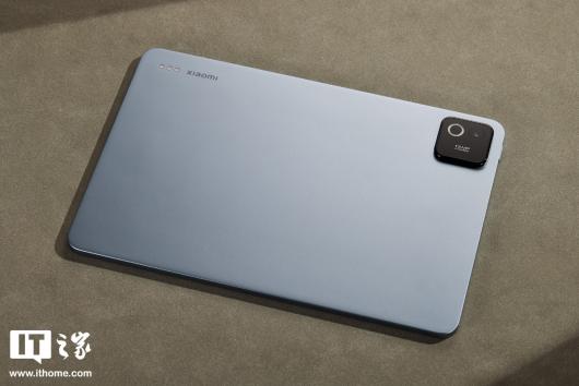 ��IT֮�ҿ��䡿XIAOMI Pad 8 ����ͼ�ͣ��ͱ��Ͷȵ�����ɫ���ᱡ�ֻ���
