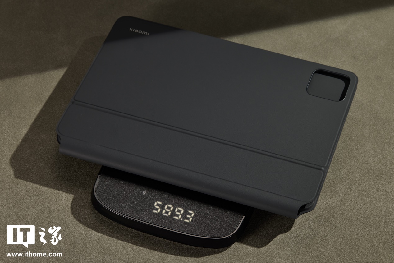 ��IT֮�ҿ��䡿XIAOMI Pad 8 ����ͼ�ͣ��ͱ��Ͷȵ�����ɫ���ᱡ�ֻ���