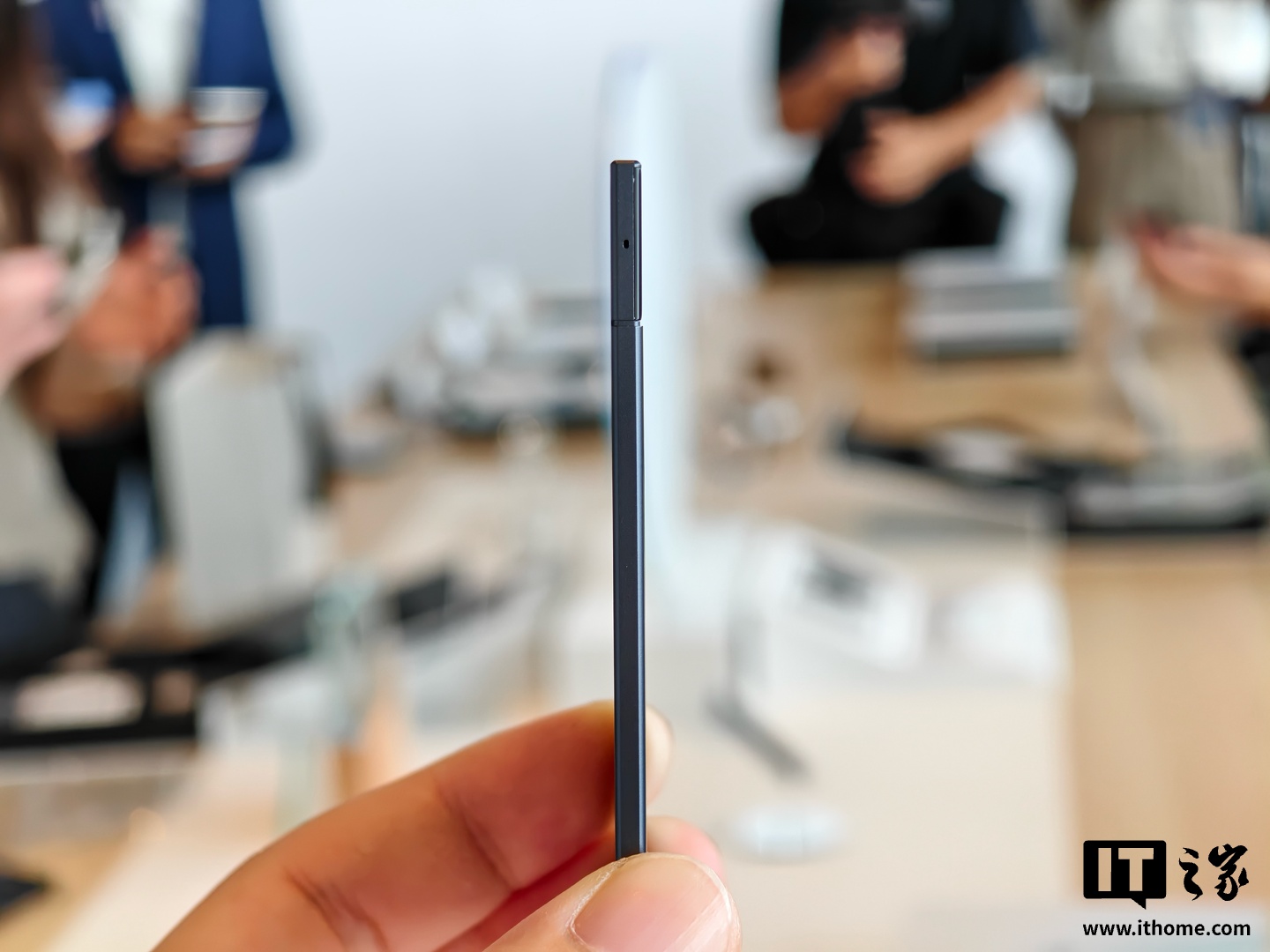 Plaud 正式进驻中国大陆,Plaud Note Pro 等三款 AI 录音硬件全面发售 Plaud 正式进驻中国大陆,Plaud Note Pro 等三款 AI 录音硬件全面发售