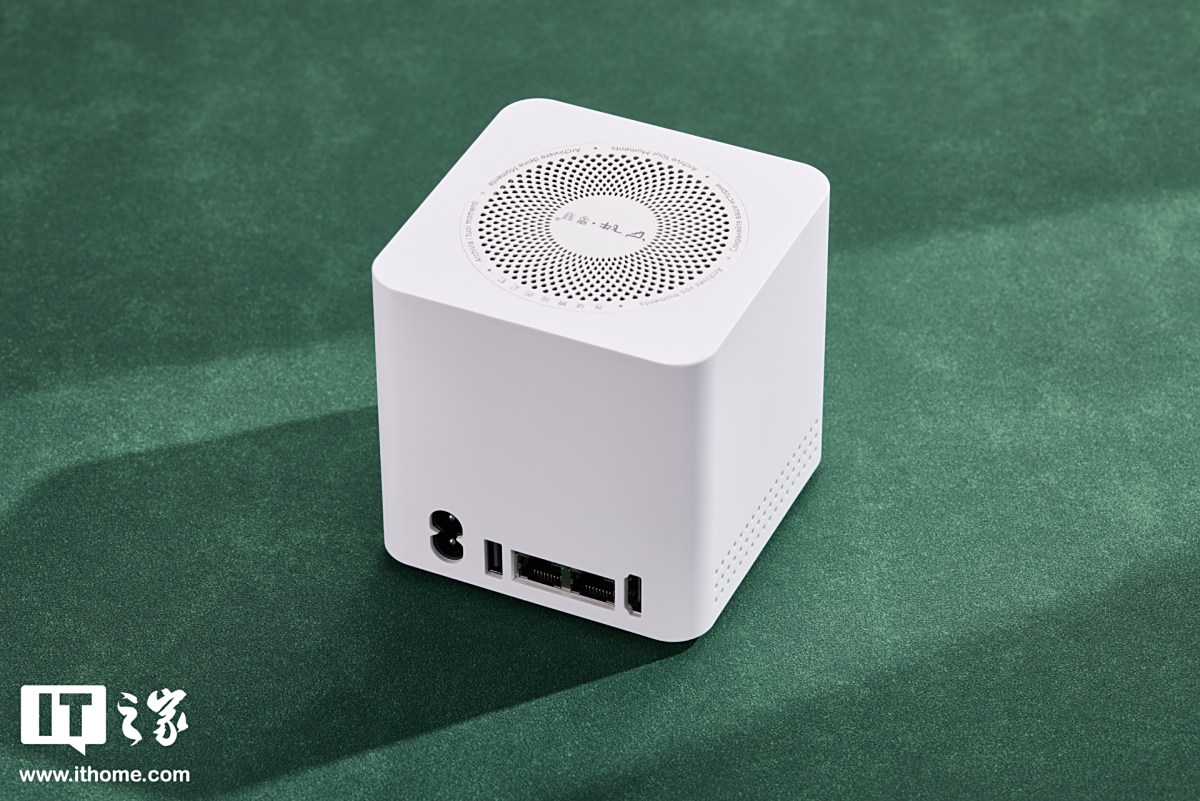 ǧԪ����λȫ�� NAS����̷�ţ���� ME mini ˽������������