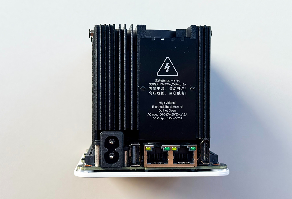 ǧԪ����λȫ�� NAS����̷�ţ���� ME mini ˽������������