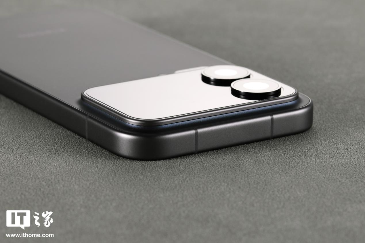 С�� 17 Pro / Pro Max �ֻ�ͼ�ͣ����ֱ����ƣ�������������