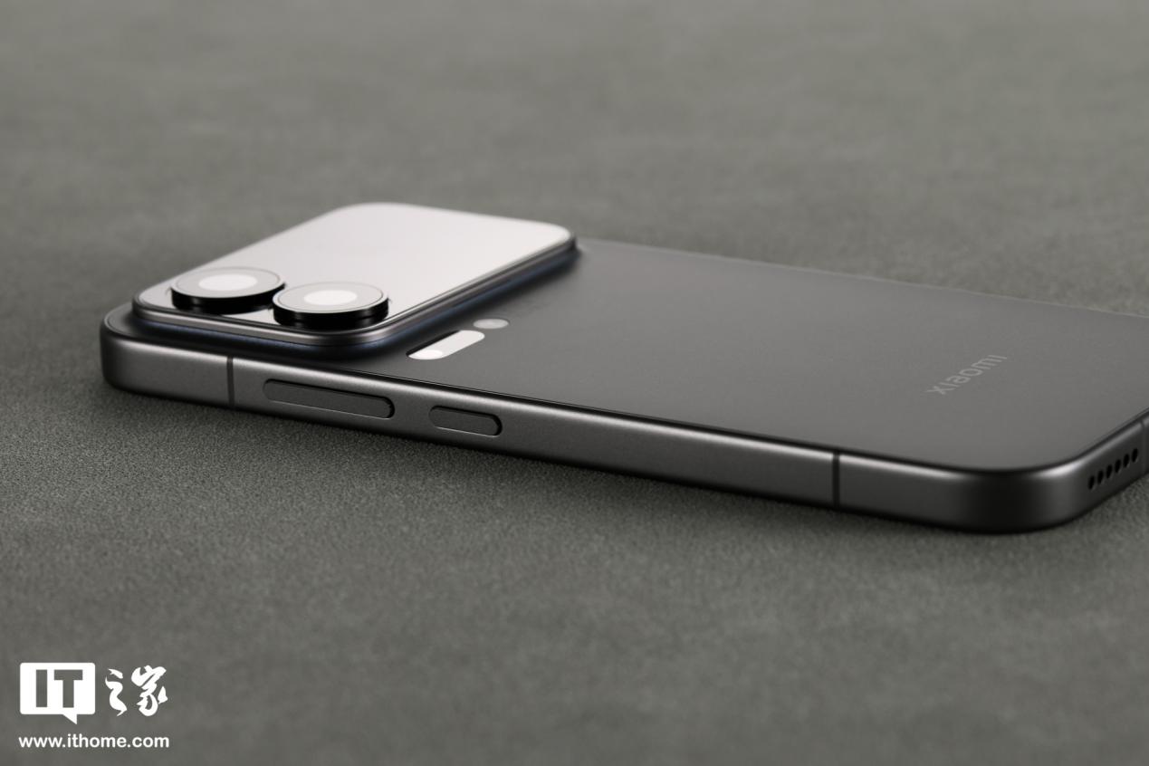 С�� 17 Pro / Pro Max �ֻ�ͼ�ͣ����ֱ����ƣ�������������