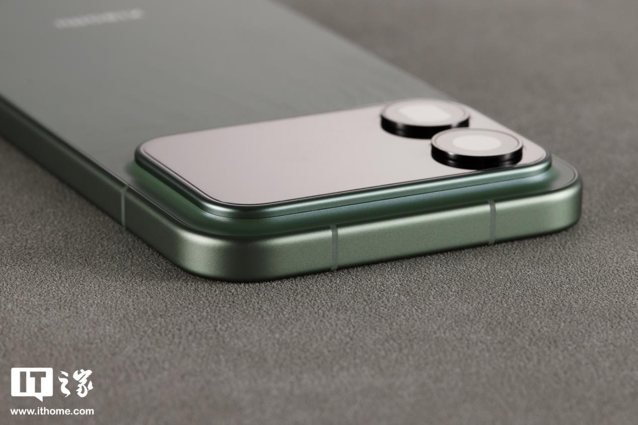 С�� 17 Pro / Pro Max �ֻ�ͼ�ͣ����ֱ����ƣ�������������