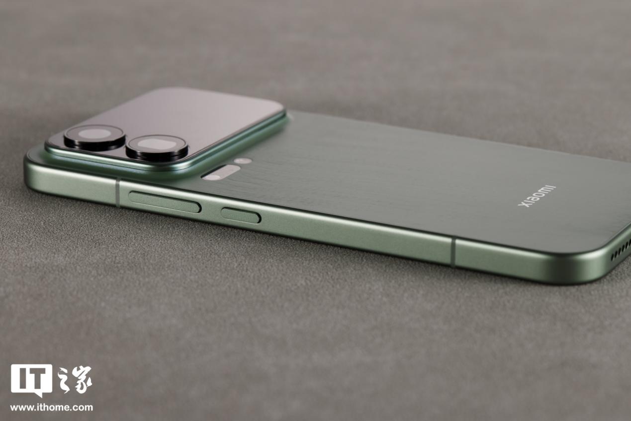 С�� 17 Pro / Pro Max �ֻ�ͼ�ͣ����ֱ����ƣ�������������