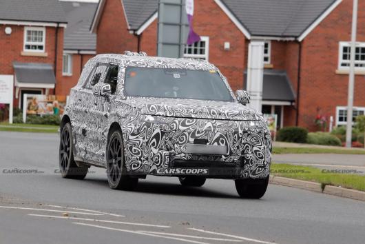 路虎“卫士 Defender 运动版”纯电入门 SUV 路测图曝光 路虎“卫士 Defender 运动版”纯电入门 SUV 路测图曝光