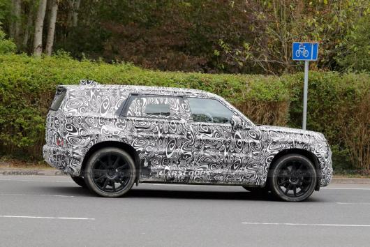 路虎“卫士 Defender 运动版”纯电入门 SUV 路测图曝光 路虎“卫士 Defender 运动版”纯电入门 SUV 路测图曝光