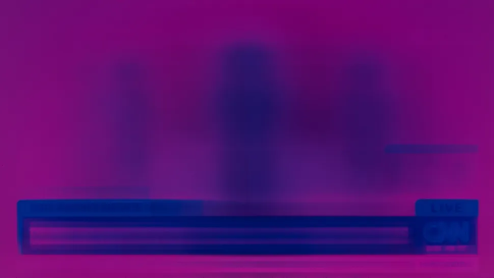 ������Ļ�;��Բ��ԣ�����ʽ�������������OLED ��ʾ����������