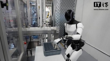 ��˹�ˣ���˹����ȫ���ƽ� Optimus ���λ����˵Ĺ�ģ������