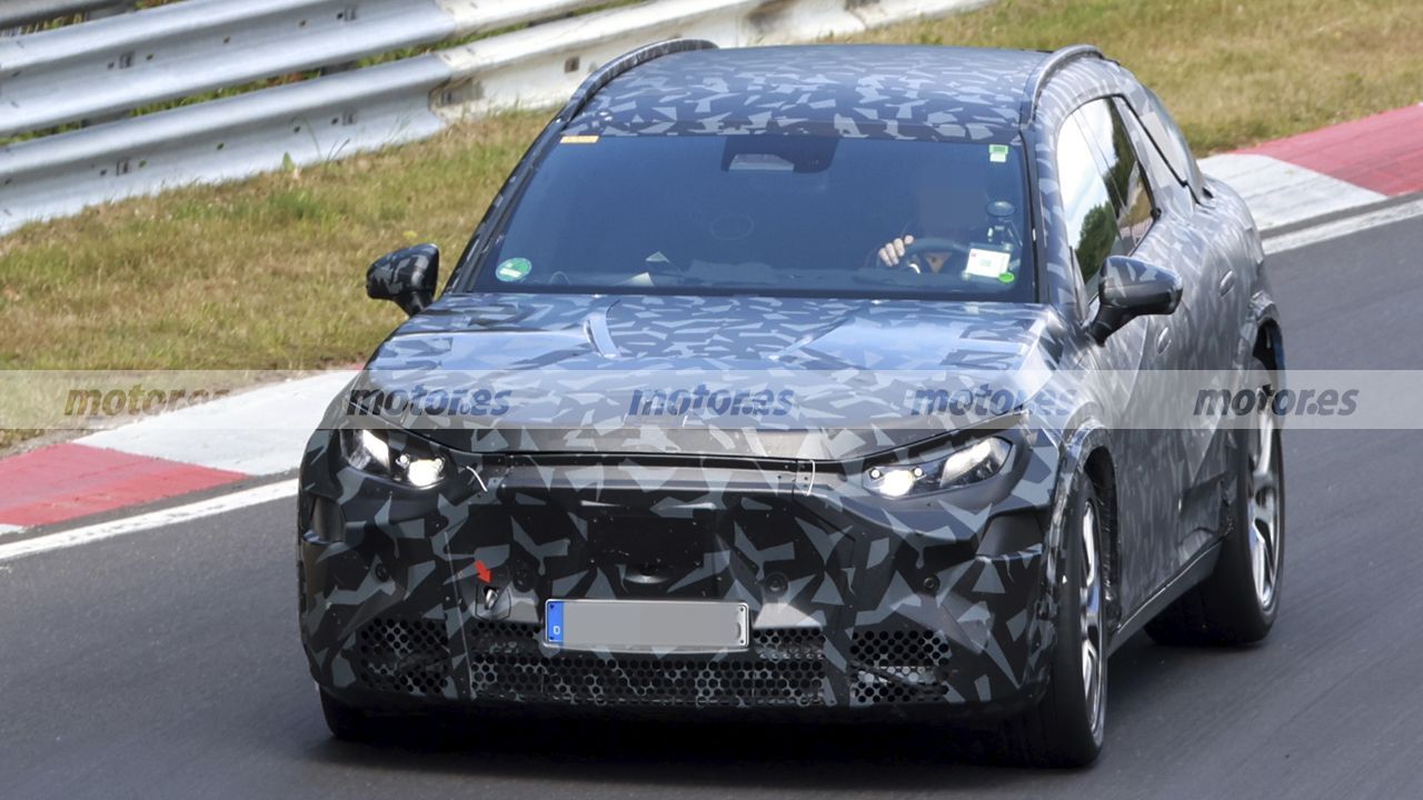 ׿ AMG GT SUV ԭͳ¹ŦԤ 2026 