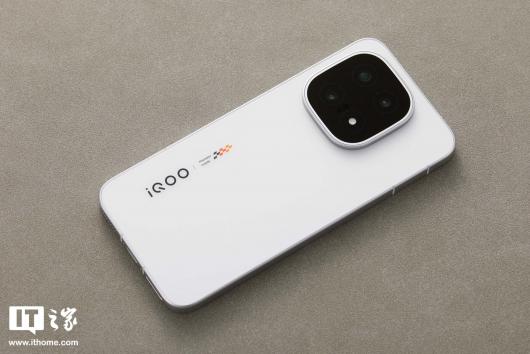 iQOO 15 / Neo11 ֻȫ汾 2K ȫϵԴ AR ͸Ĥ