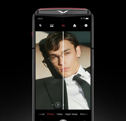 Vertu 纬图 Agent Q 手机遭剧透:骁龙 8 至尊版芯片、最高 16GB+1TB、5565mAh 电池 Vertu 纬图 Agent Q 手机遭剧透:骁龙 8 至尊版芯片、最高 16GB+1TB、5565mAh 电池