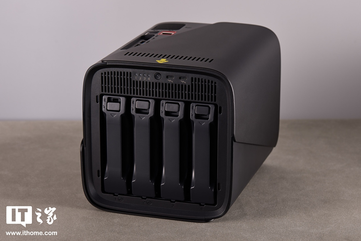 ����λ��ƣ��ʸ���ʵ�ò��棬���ռ� Z425 ˽���ƿ���ͼ��