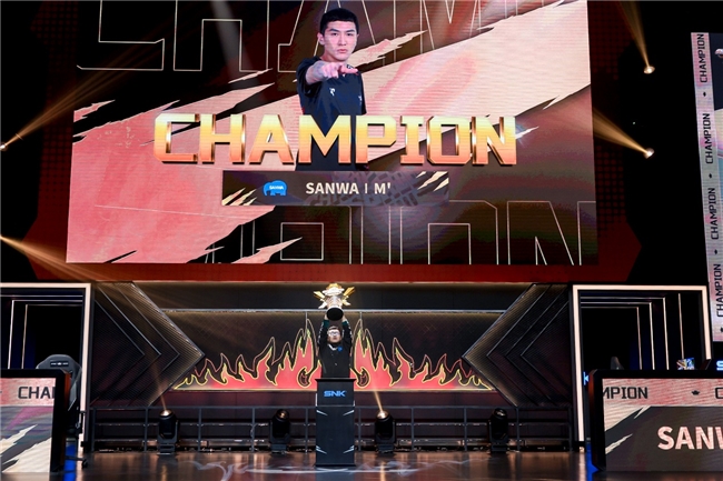 SCS 2025����ܾ���Բ����Ļ��ѡ��M����XiaoHai�ֻ�ȭ��15�������Ǵ�˵��Ⱥ��֮�ǡ��ܹھ�