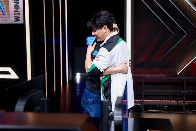 SCS 2025����ܾ���Բ����Ļ��ѡ��M����XiaoHai�ֻ�ȭ��15�������Ǵ�˵��Ⱥ��֮�ǡ��ܹھ�