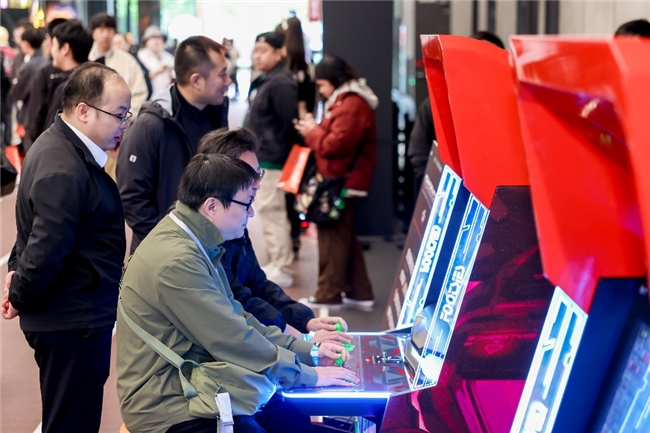 SCS 2025����ܾ���Բ����Ļ��ѡ��M����XiaoHai�ֻ�ȭ��15�������Ǵ�˵��Ⱥ��֮�ǡ��ܹھ�