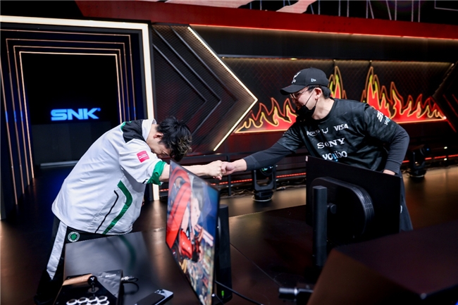 SCS 2025����ܾ���Բ����Ļ��ѡ��M����XiaoHai�ֻ�ȭ��15�������Ǵ�˵��Ⱥ��֮�ǡ��ܹھ�