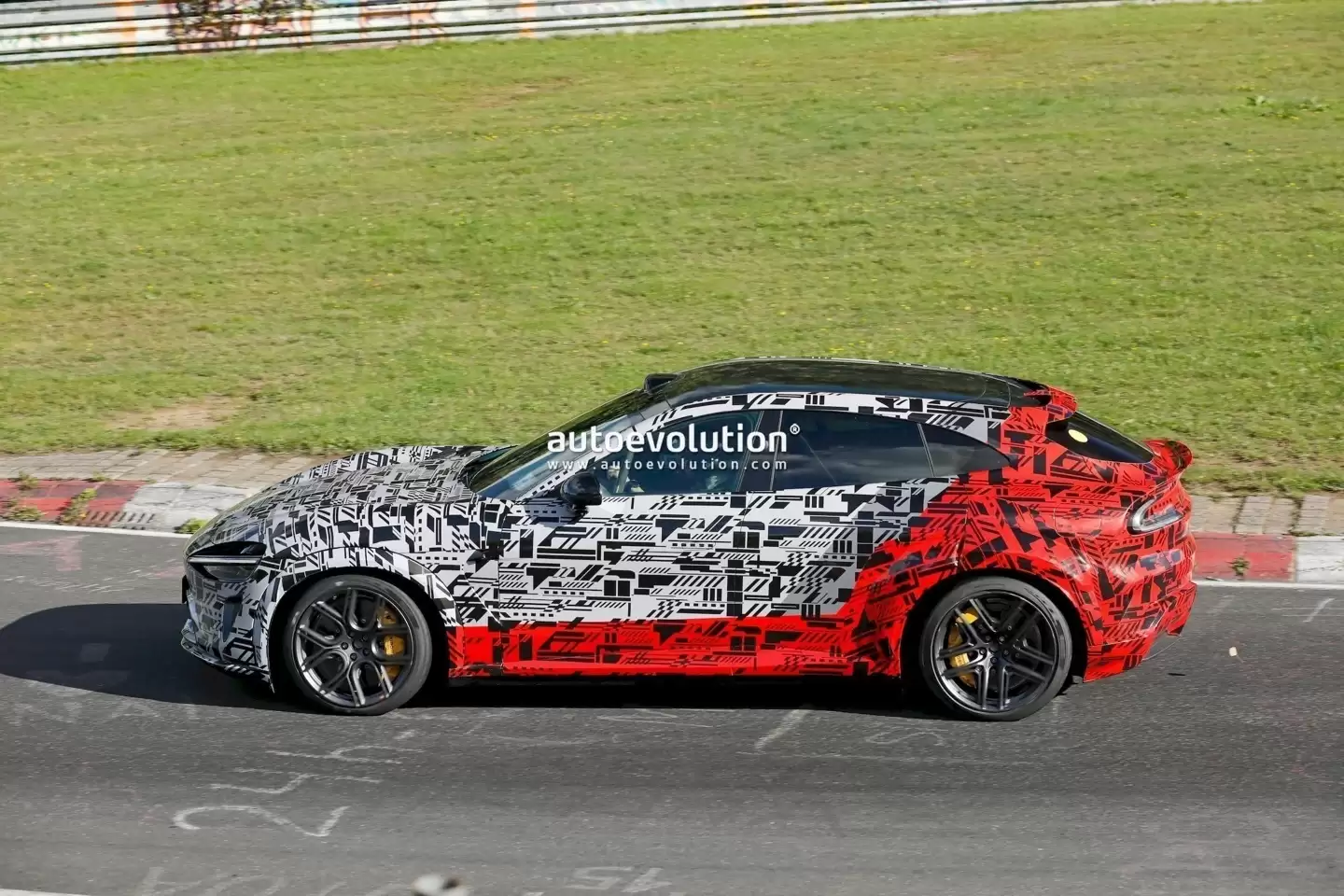 С�� YU7 GT ��սŦ������SUV ���ޡ����أ������� 1500 ��������һ����Ȧ���ո����