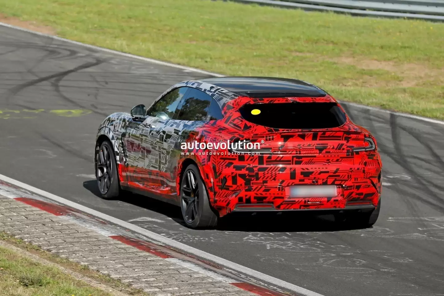 С�� YU7 GT ��սŦ������SUV ���ޡ����أ������� 1500 ��������һ����Ȧ���ո����