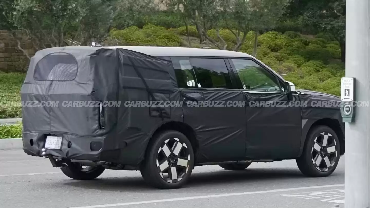 2027 款胜达路测图曝光,有望为现代旗下首款增程车型 2027 款胜达路测图曝光,有望为现代旗下首款增程车型