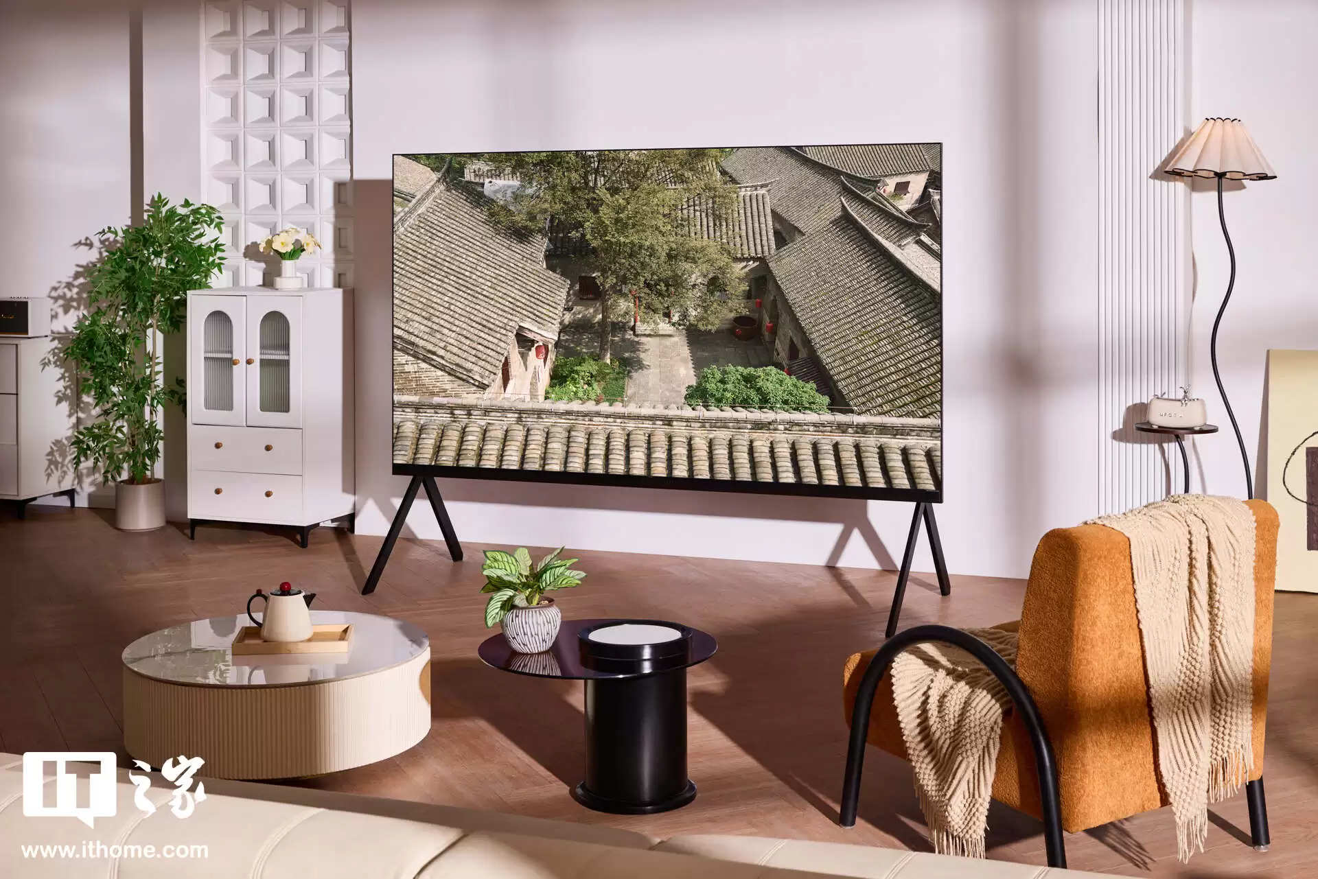 TCL X11L 98 吋 SQD-Mini LED 电视图赏:顶配机皇,100% BT2020 色域、上万尼特亮度 TCL X11L 98 吋 SQD-Mini LED 电视图赏:顶配机皇,100% BT2020 色域、上万尼特亮度