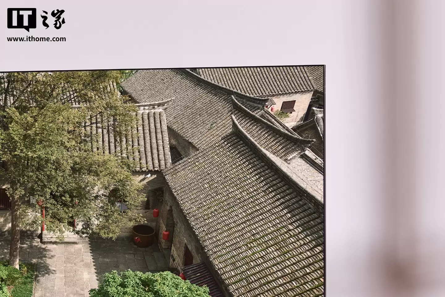 TCL X11L 98 吋 SQD-Mini LED 电视图赏:顶配机皇,100% BT2020 色域、上万尼特亮度 TCL X11L 98 吋 SQD-Mini LED 电视图赏:顶配机皇,100% BT2020 色域、上万尼特亮度